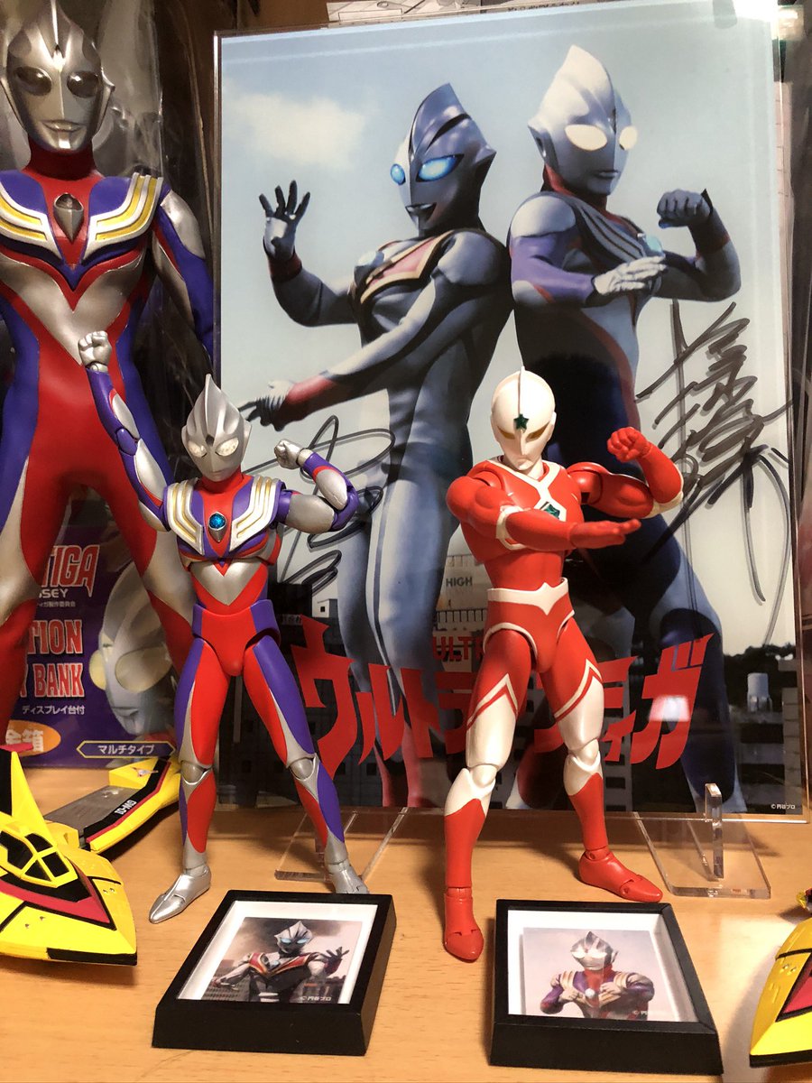 2019年の上映会の権藤俊輔さん、中村浩二さんのサイン。 この時初めて