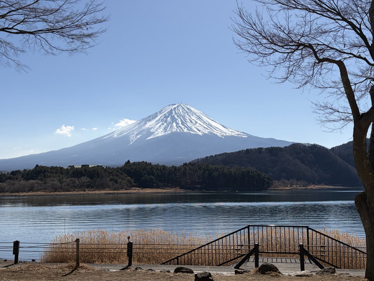 I drove 130km today, went for a walk near Mt. Fuji
