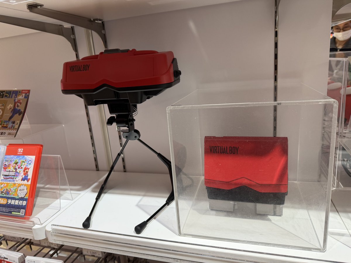 ウッソ…だろ…？ なんで、バーチャルボーイが両方とも売り切れてるんだ