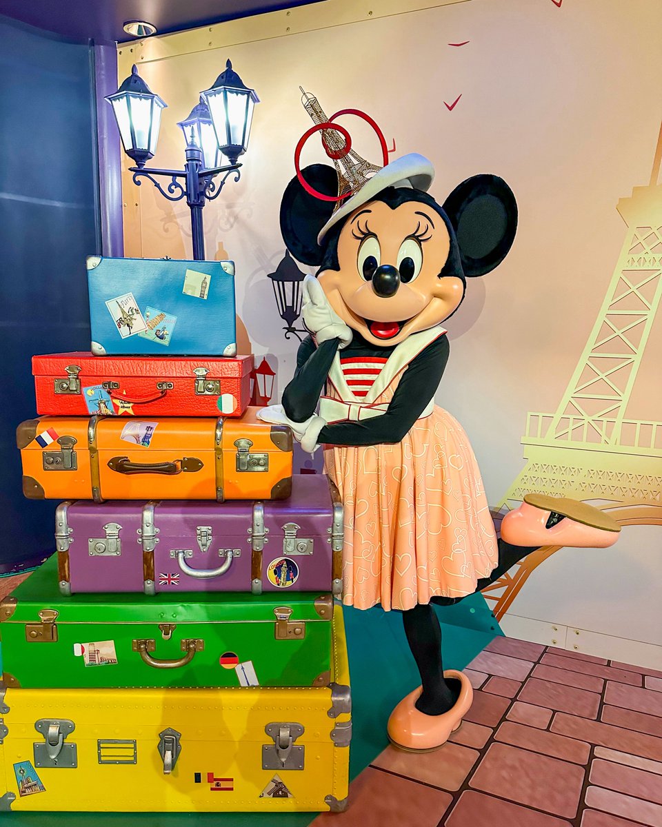 ミニーちゃんの写真、変えるの忘れてた💦 いま、頭のエッフェル塔と