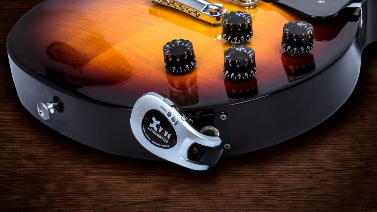 取扱終了】U2 Wireless Guitar System （シルバー） | Xvive