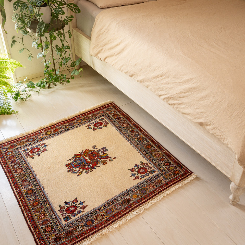 キリム 正方形サイズ – Persiadirect