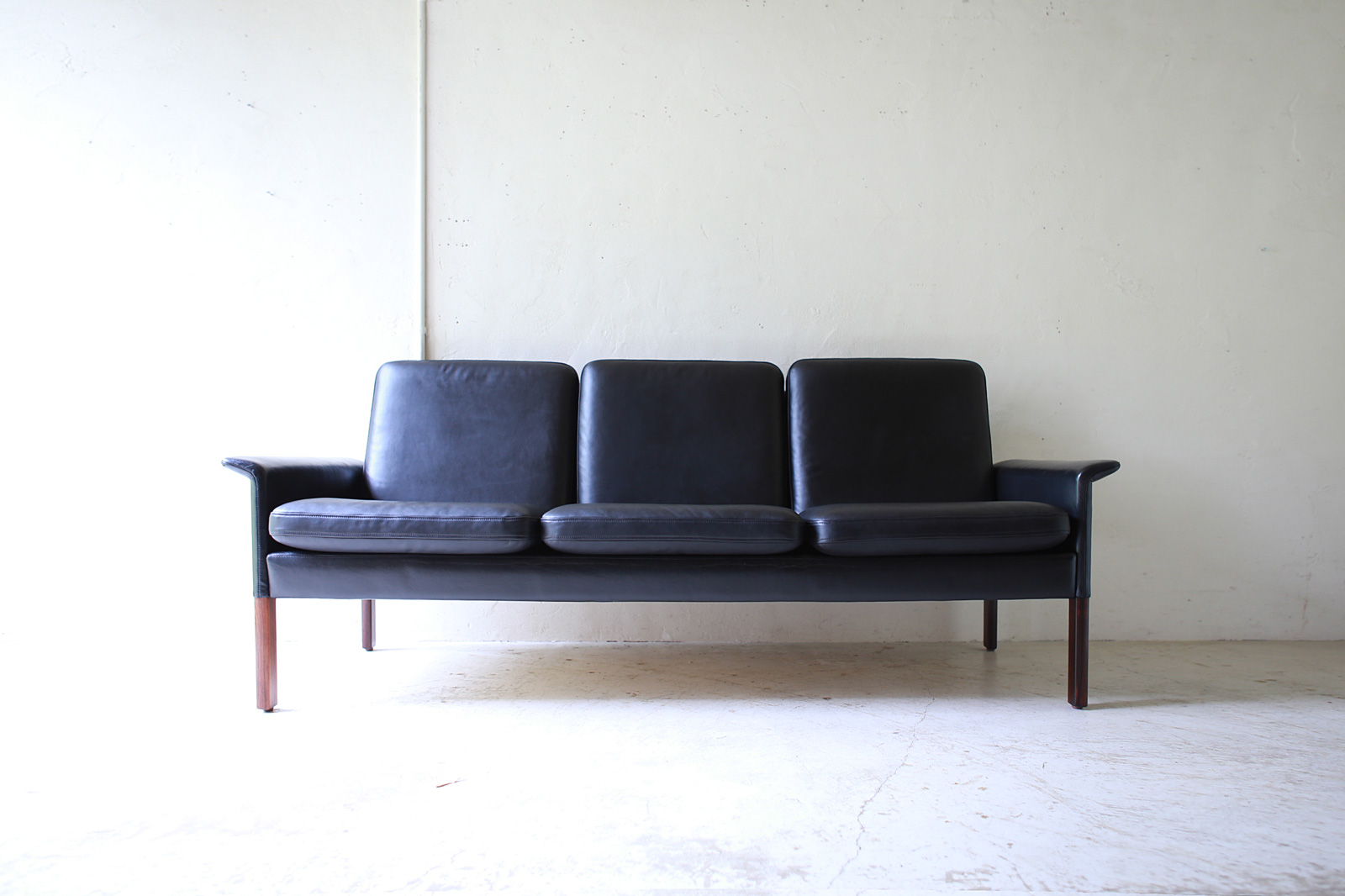 3 Seat Sofa ” model500 ” by Hans Olsen | phono | 金沢 北欧 中古