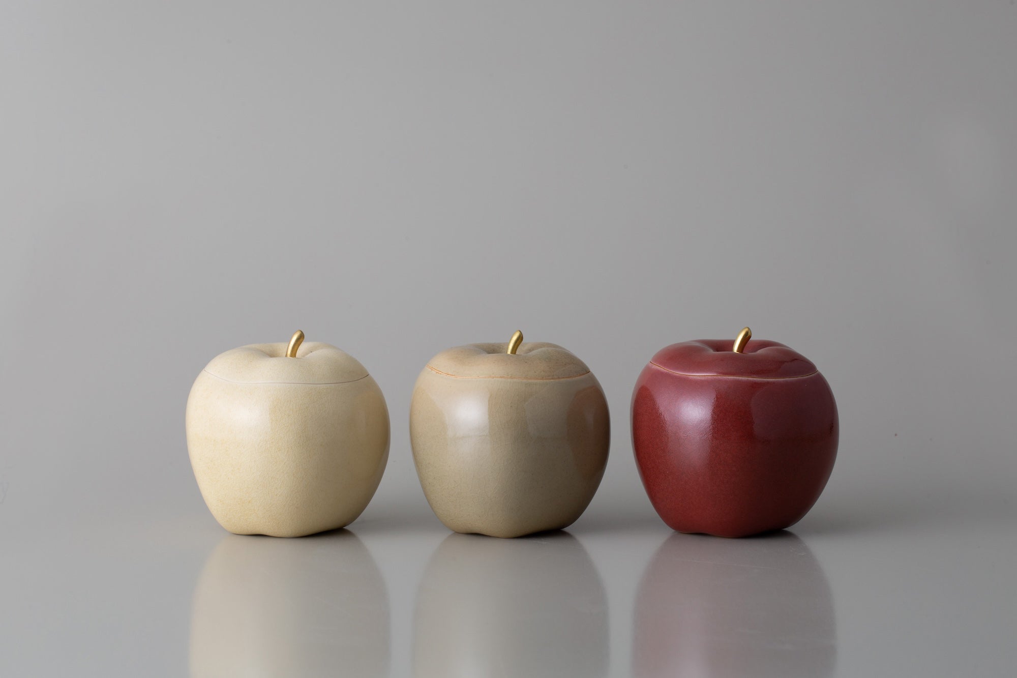 Apple – Playmountain