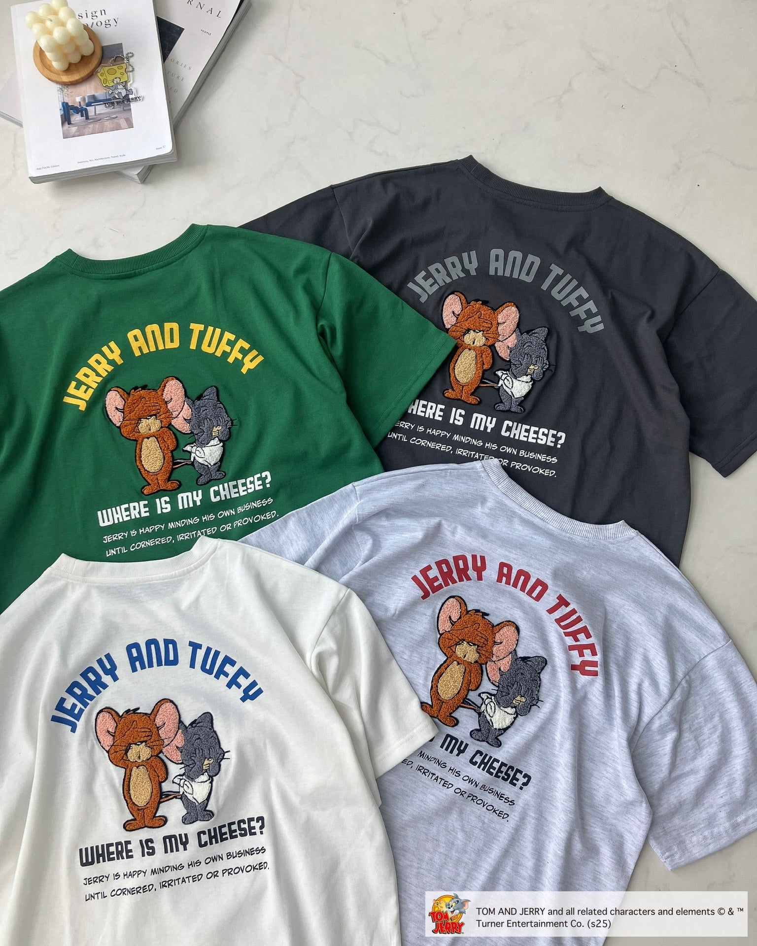 トムとジェリーの人気キャラクター、ジェリーとタフィーのアクキー付き