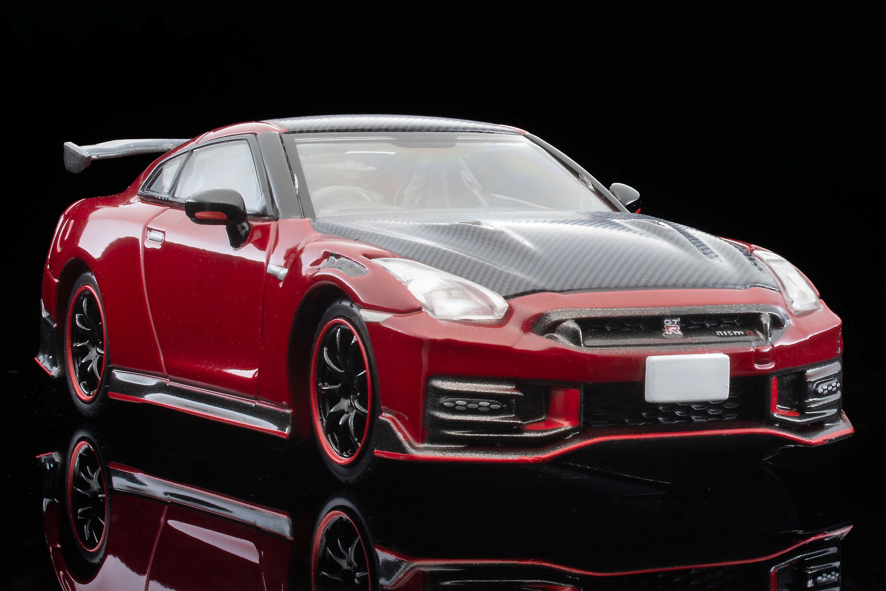 TLV 1/64 LV-N317d NISSAN GT-R NISMO Special edition 2024 model (赤