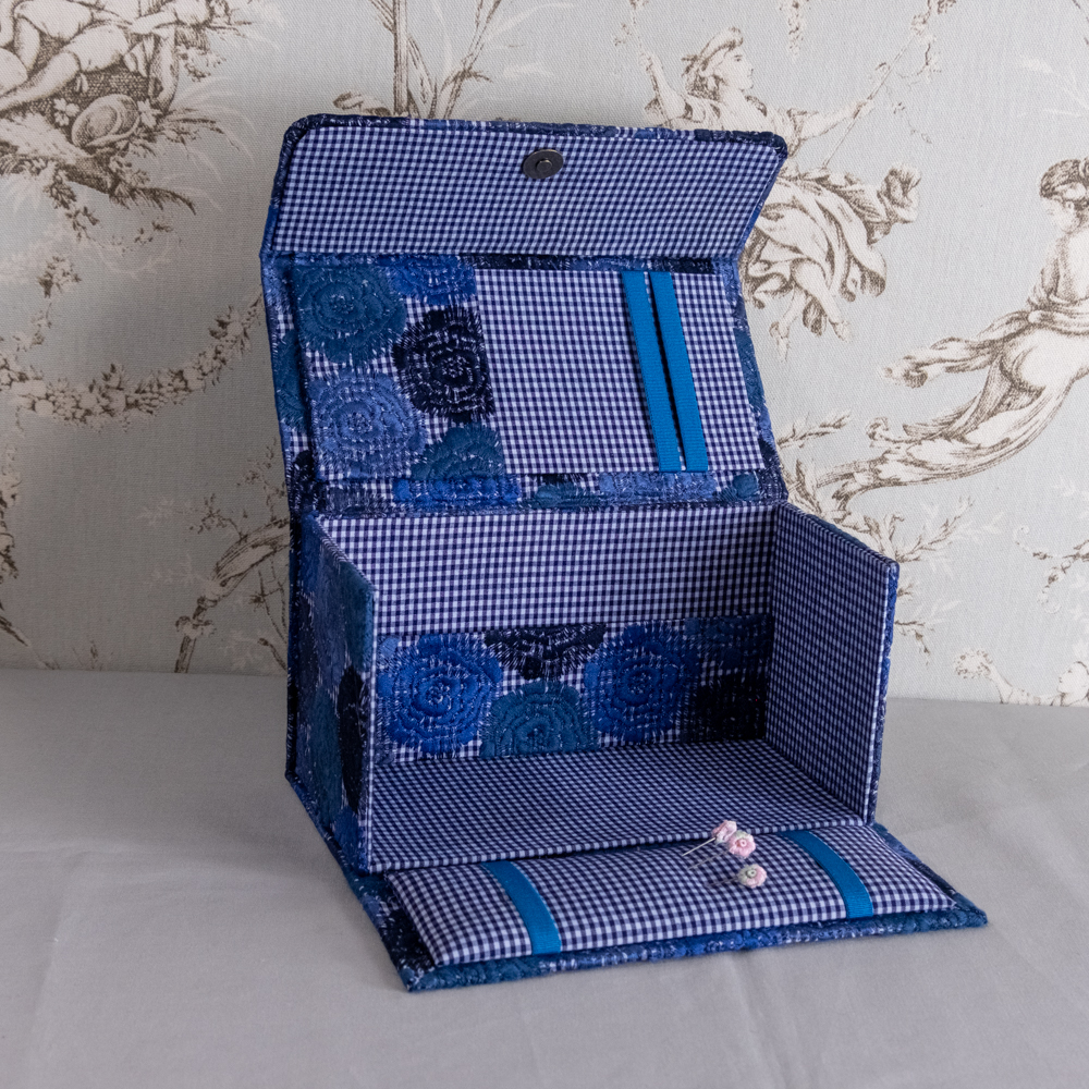 カルトナージュのバッグ型お針箱（大） | Remember Quilts Online Shop