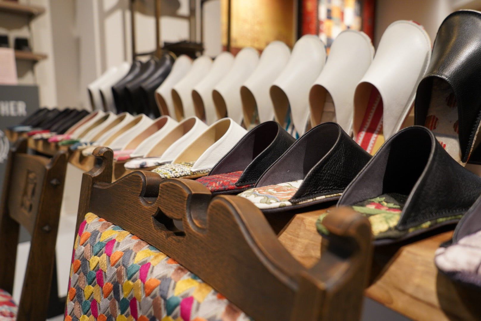 アンティーク家具&スリッパ | 永田良介商店セレクション