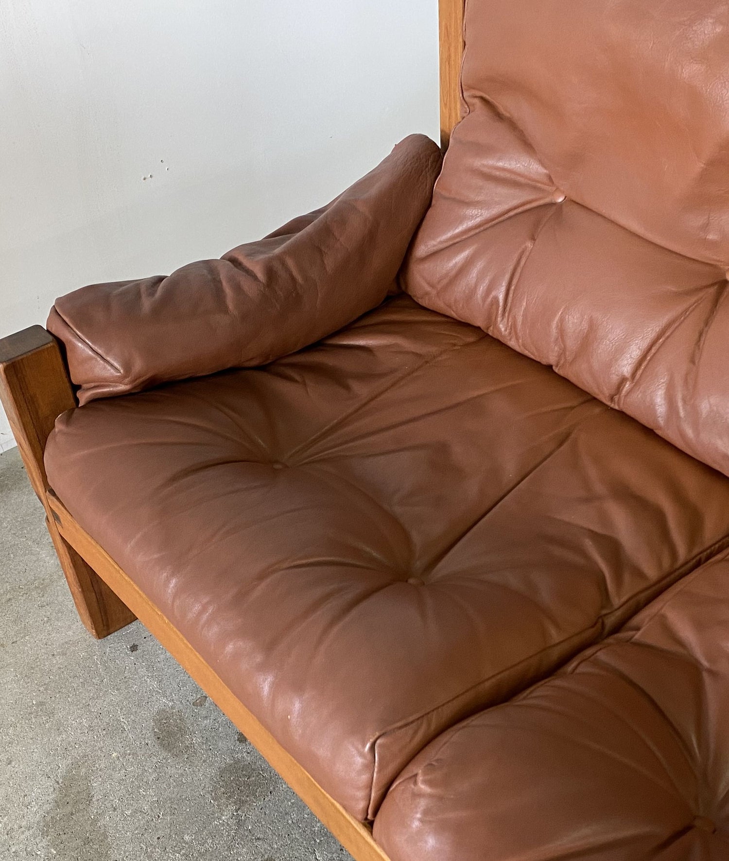 Pierre Chapo S22 lounge sofa – Round trip Antiques