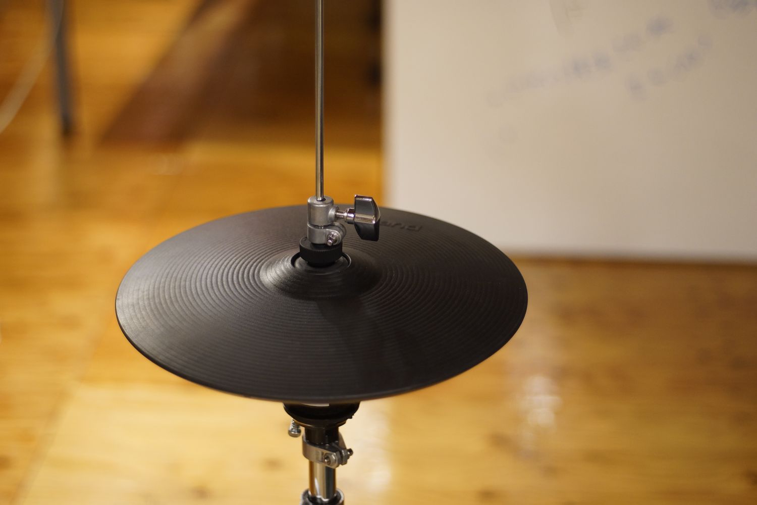 Roland VH-10を分解 - ryokosaka blog