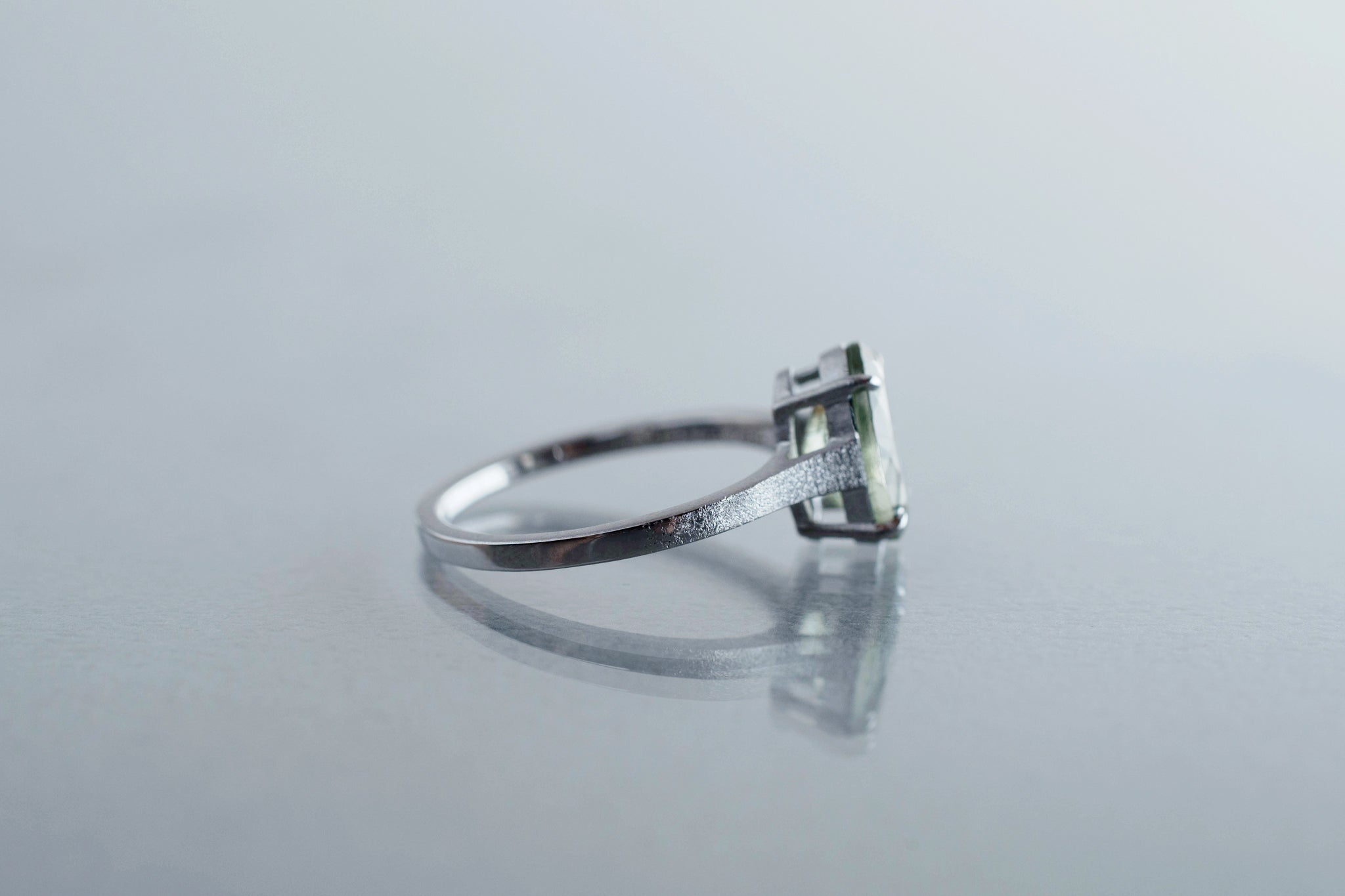 8月誕生石] ルドウィジャイトインペリドットリング– Ryui