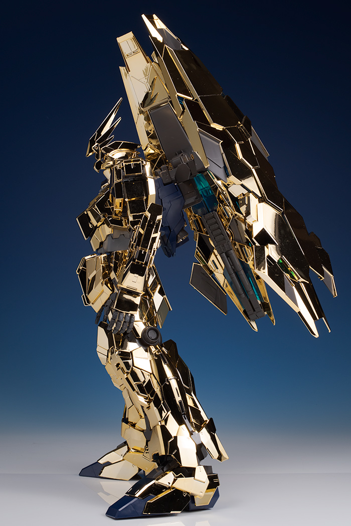 PG ユニコーンガンダム3号機 フェネクス レビューその1