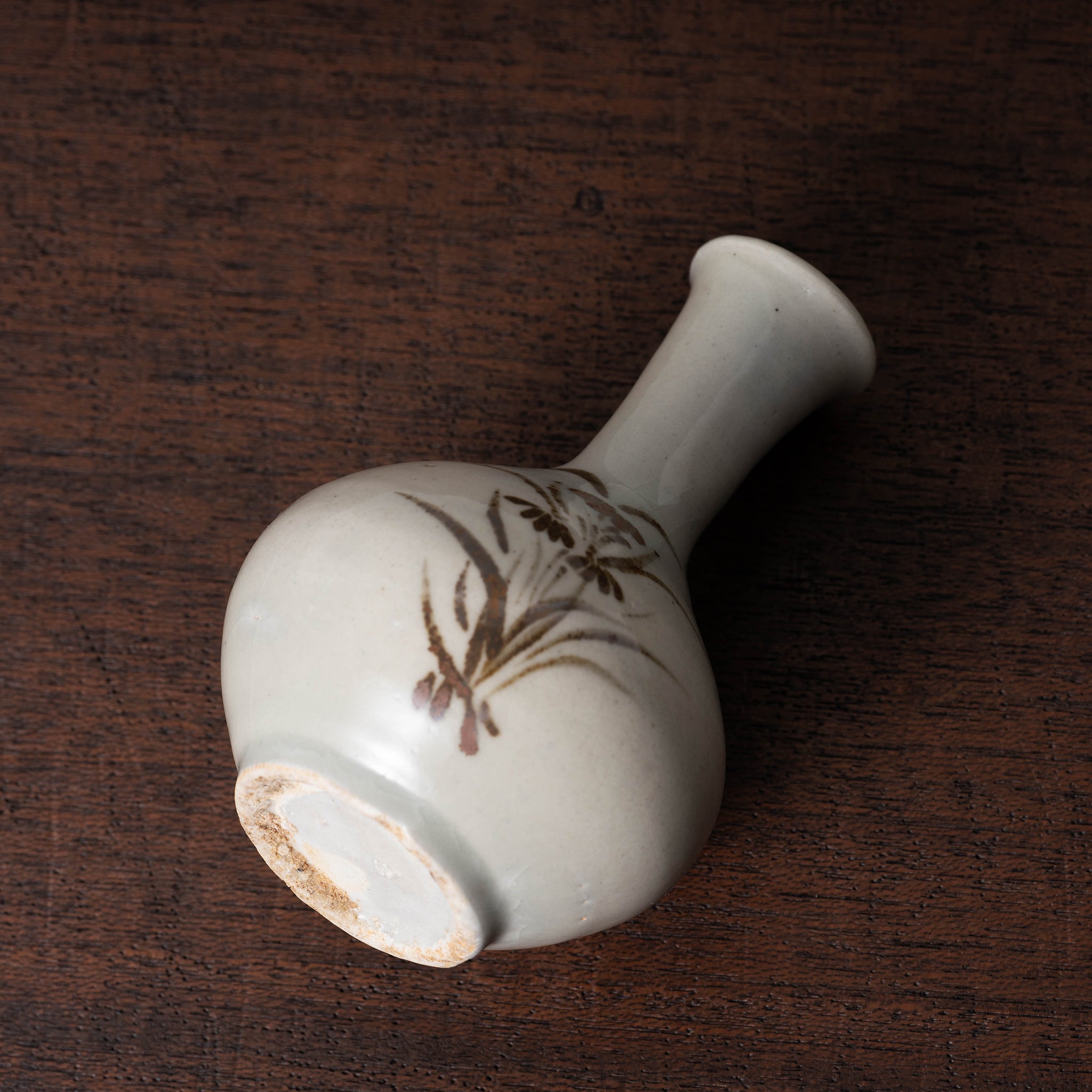 李朝 分院手白磁鉄絵草花文瓶 – 燦禾 SANKA