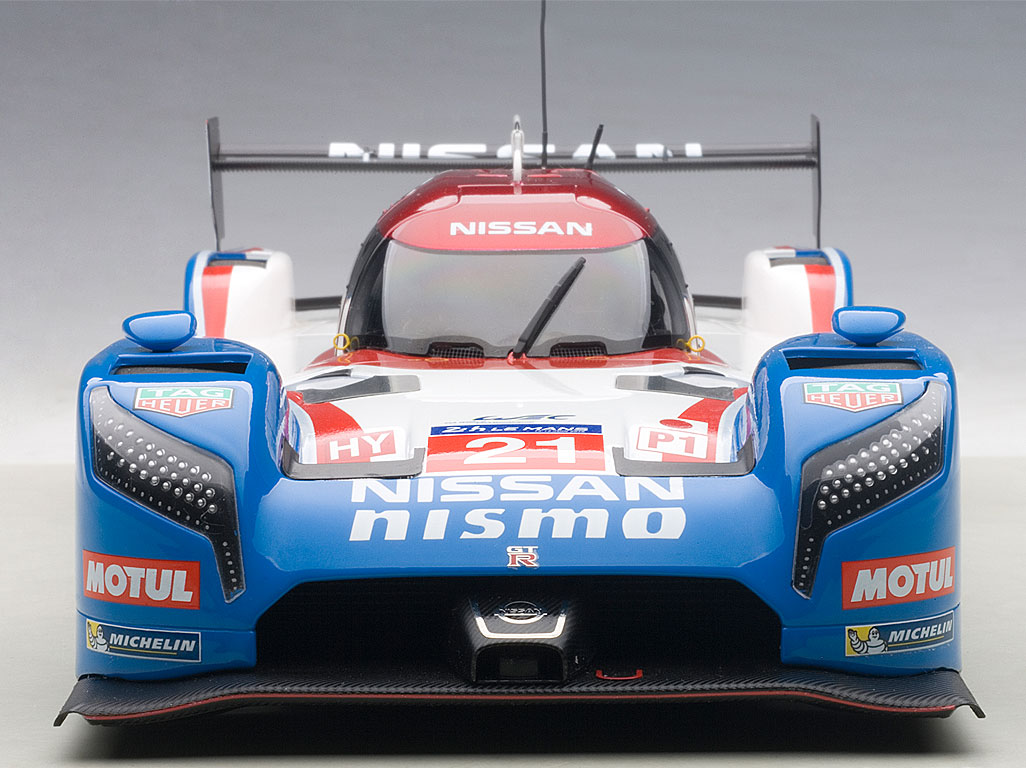 Die-cast: Autoart's Nissan GT-R LM Nismo – Savage On Wheels