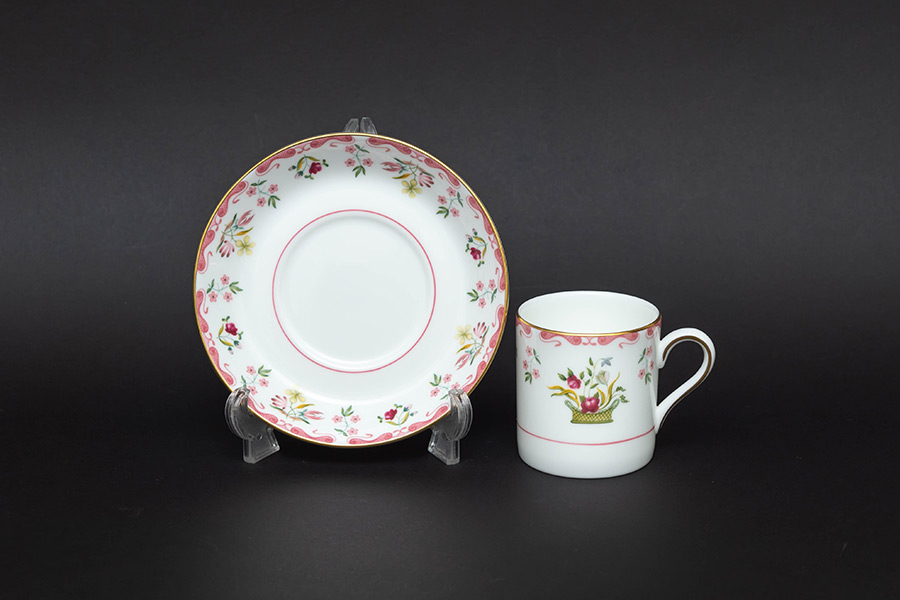 ウェッジウッド ビアンカ デミタスカップ＆ソーサーを買い取りました