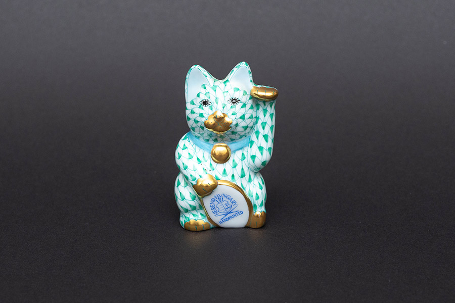ヘレンド フィギュリン 招き猫（グリーン）を買い取りました｜ブランド