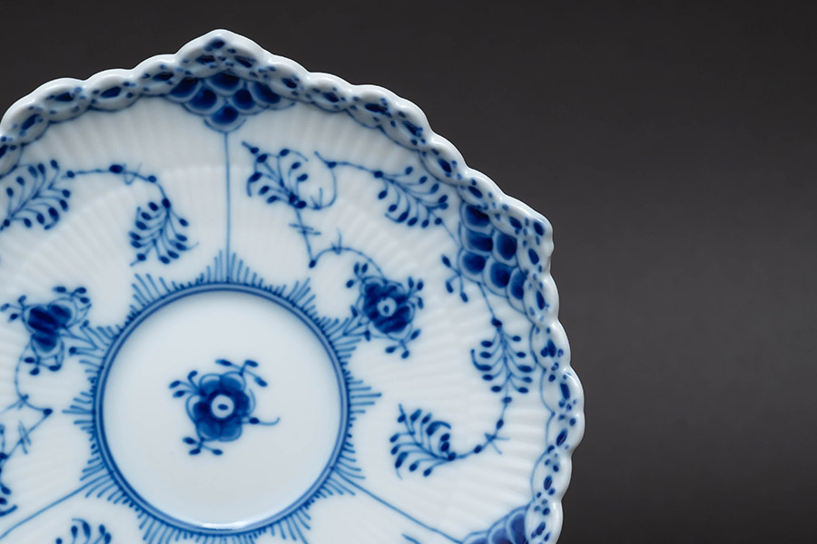 ロイヤル・コペンハーゲン ブルーフルーテッドフルレース ティーカップ