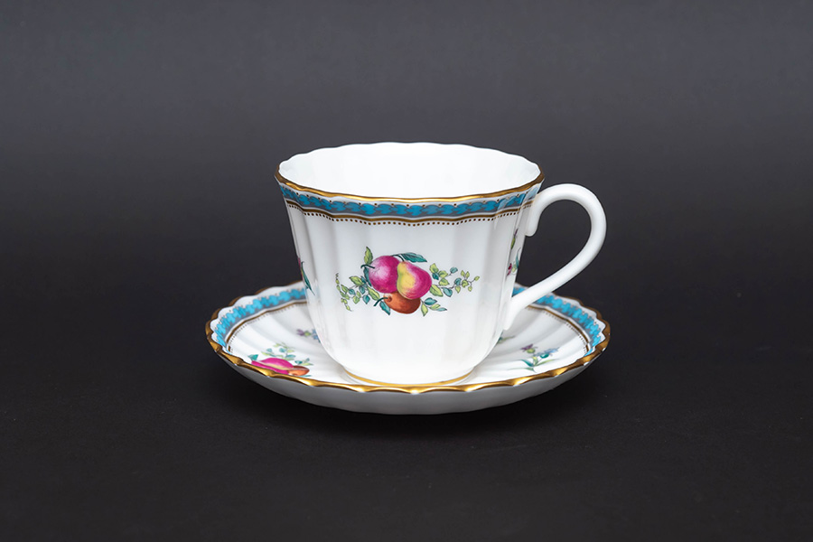 スポード トラップネルスプレイズ ティーカップ＆ソーサー（トール）を