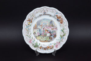 ロイヤル・ドルトン ブランブリーヘッジ メリーミッドウィンター 20cm