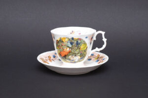 ロイヤル・ドルトン ブランブリーヘッジ ウェディング ティーカップ