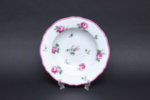 リチャード・ジノリ アンティックローズ 26cmプレートを買い取りました