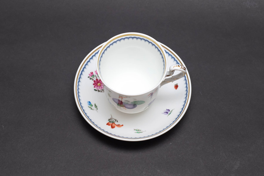 リチャード・ジノリ イタリアンフルーツ モーニングカップ＆ソーサーを