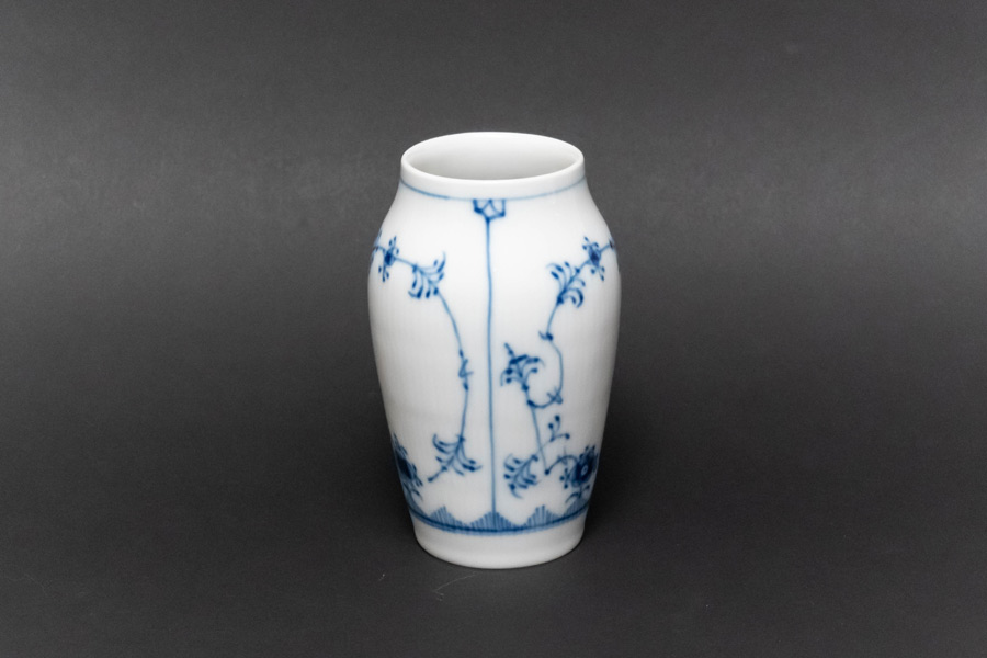 ロイヤル・コペンハーゲン ブルーフルーテッドプレイン フラワーベース