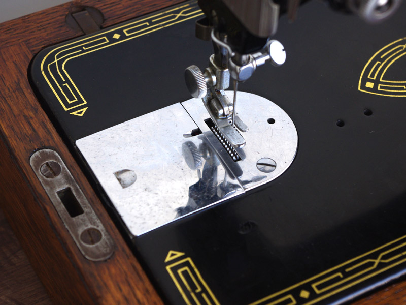 No.356 SINGER 99K シンガー製 手回しミシン：アンティークミシン修理