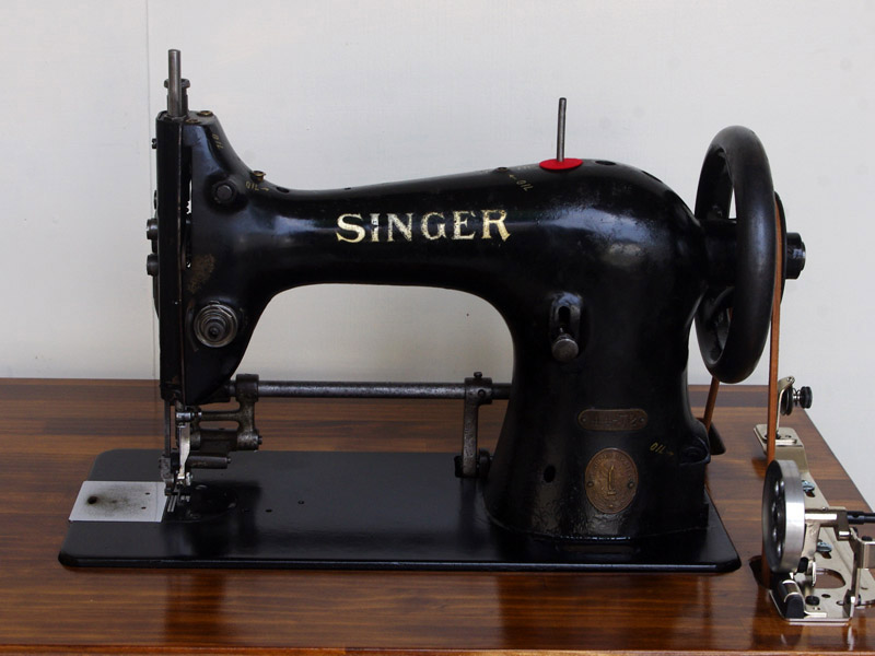 No.378 SINGER 44-72 シンガー製 上下送り工業用足踏みミシン