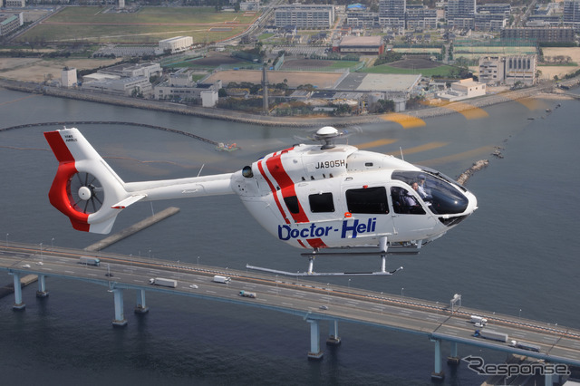 最新型ヘリコプター「H145 / BK117 D-3」、ドクターヘリとして納入