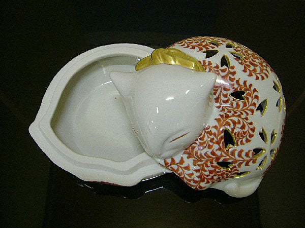 九谷焼 【米久三枝子作】猫 香炉 赤絵 – 漆陶舗あらき 輪島塗 九谷焼