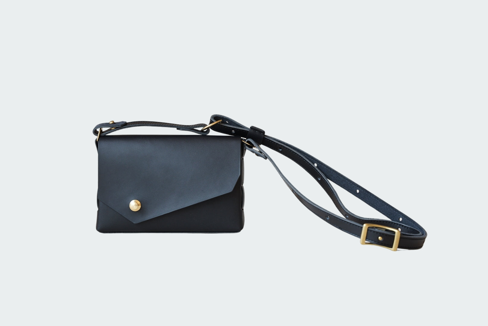 iris(ポシェット)|affordance革カバン革こもの福岡県福津市 ショルダー