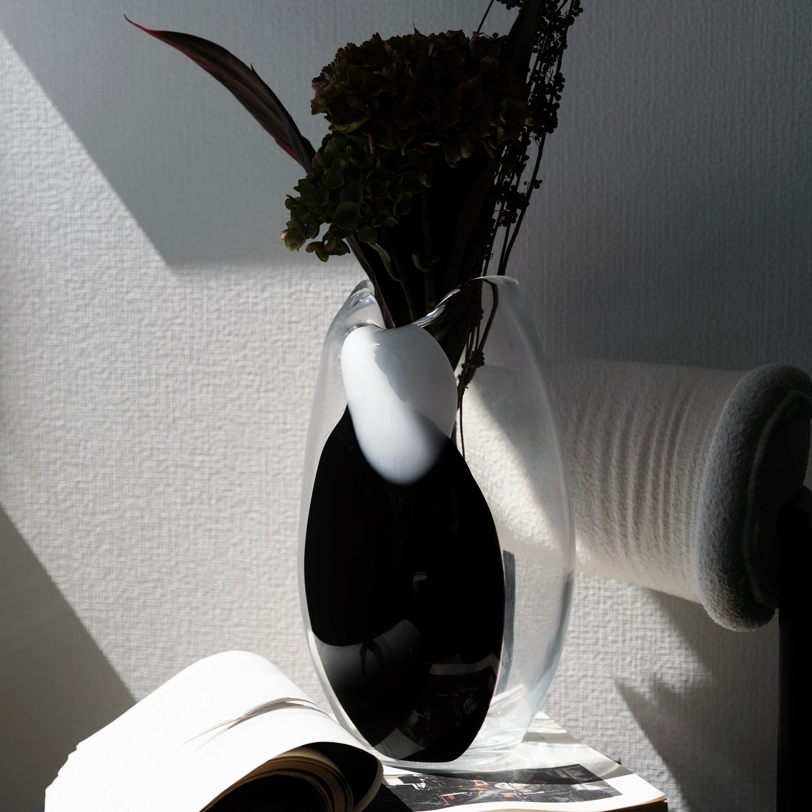 クリア×モノトーン フラワーベース