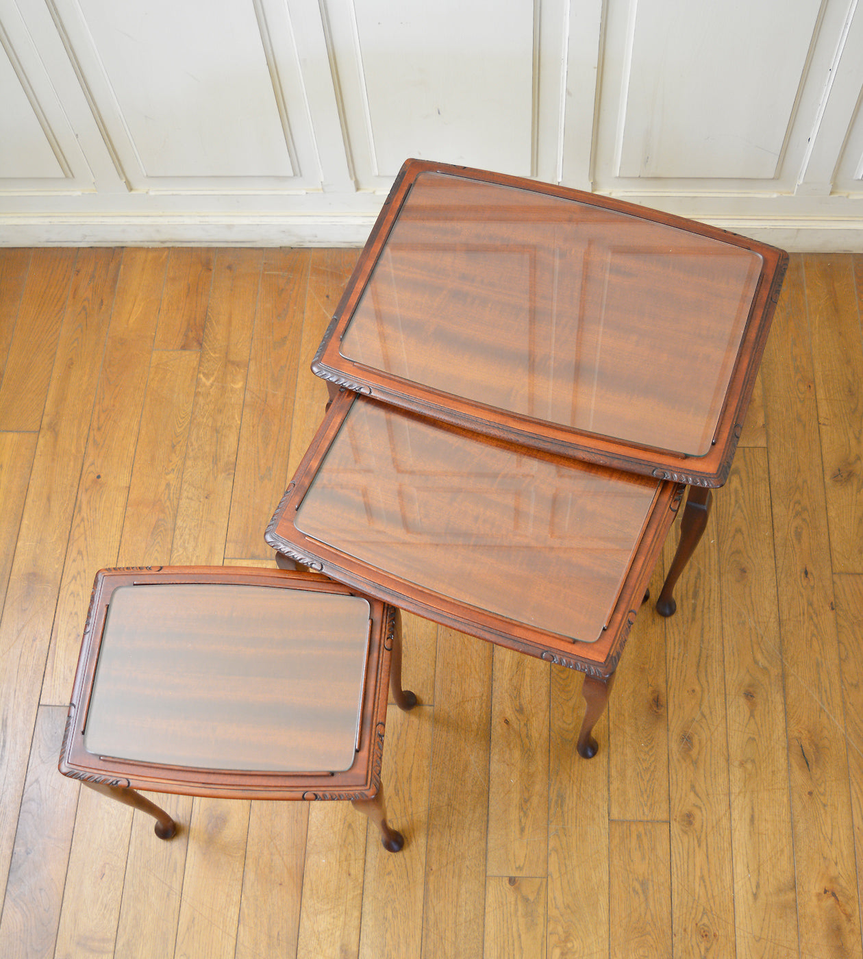 アンティークネストテーブル – 英国アンティーク家具専門店 神戸家具