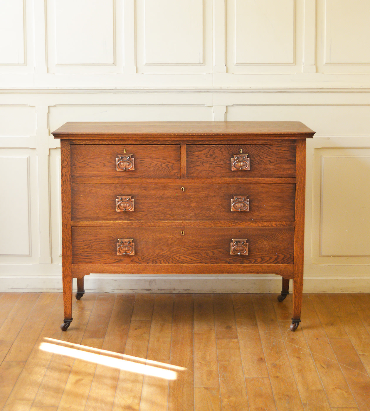 アンティークチェスト – 英国アンティーク家具専門店 神戸家具