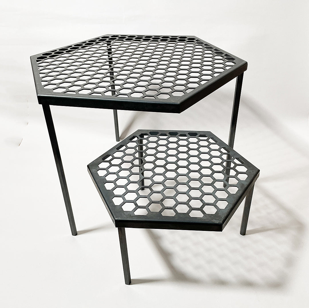 CAMP TOOLS × THE IRON FIELD GEAR］ハニカムファイヤーテーブル