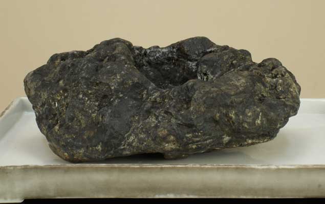 楽天市場】【水石】 石手川 油石（うぶ石）台座付 【自然石 鑑賞石