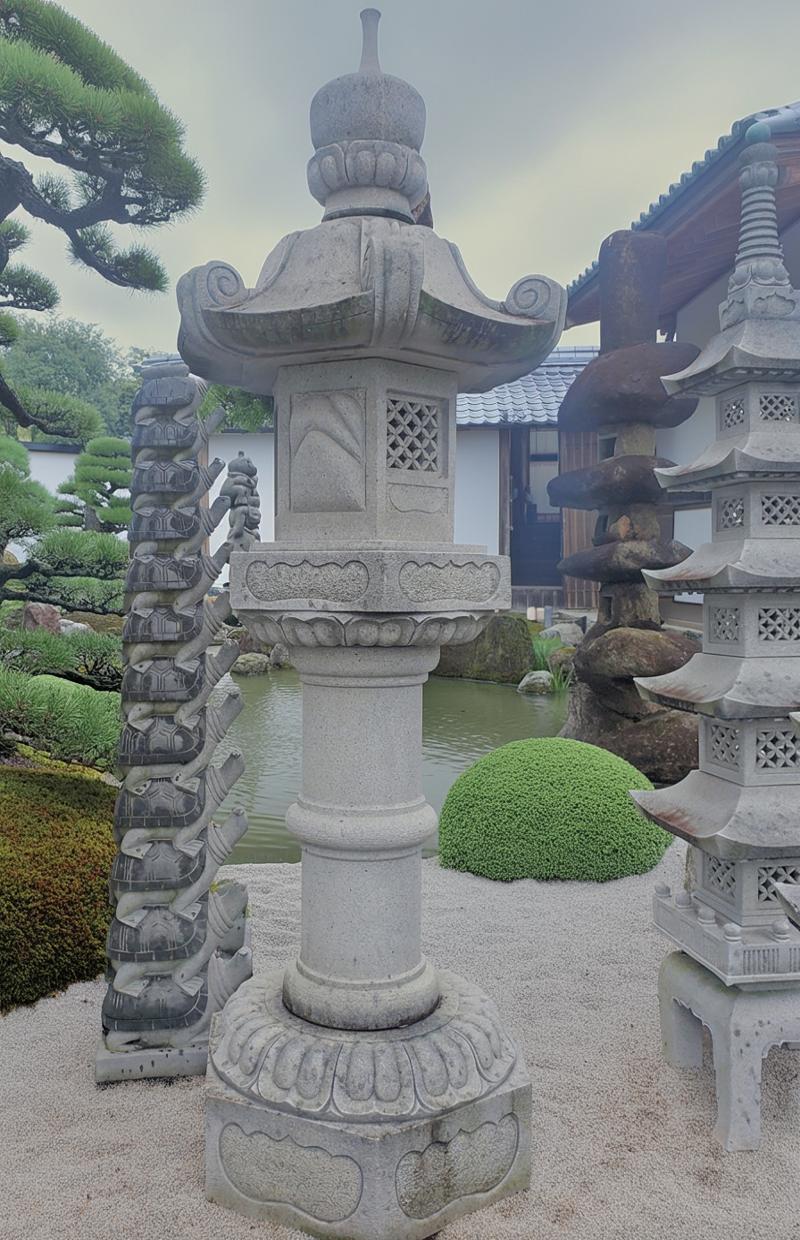 楽天市場】自然玉石五重塔（10尺）高さ約3メートル10灯篭 五重塔