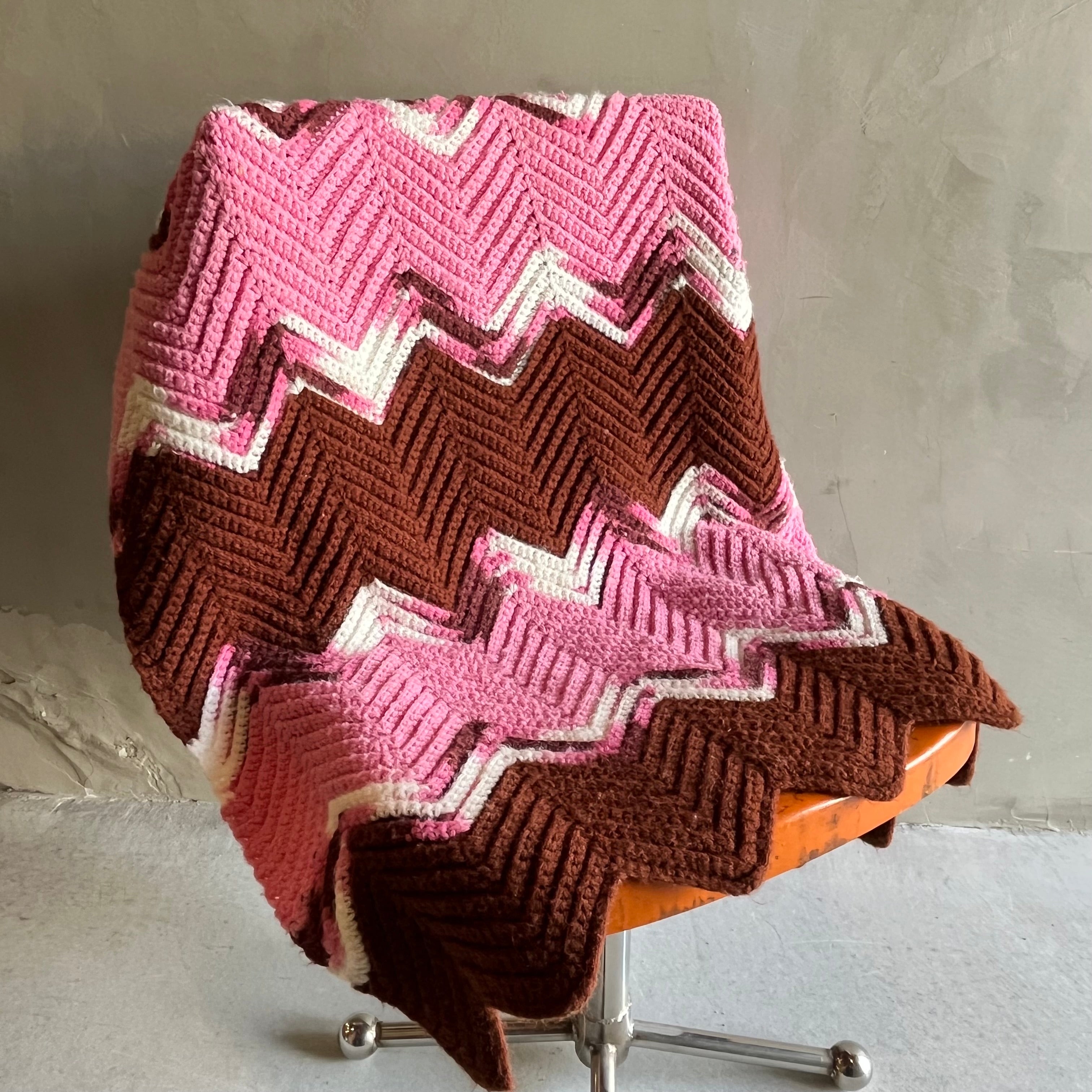 USA vintage】グラニーブランケット ピンク×茶色×白 ひざ掛け – 雑貨屋