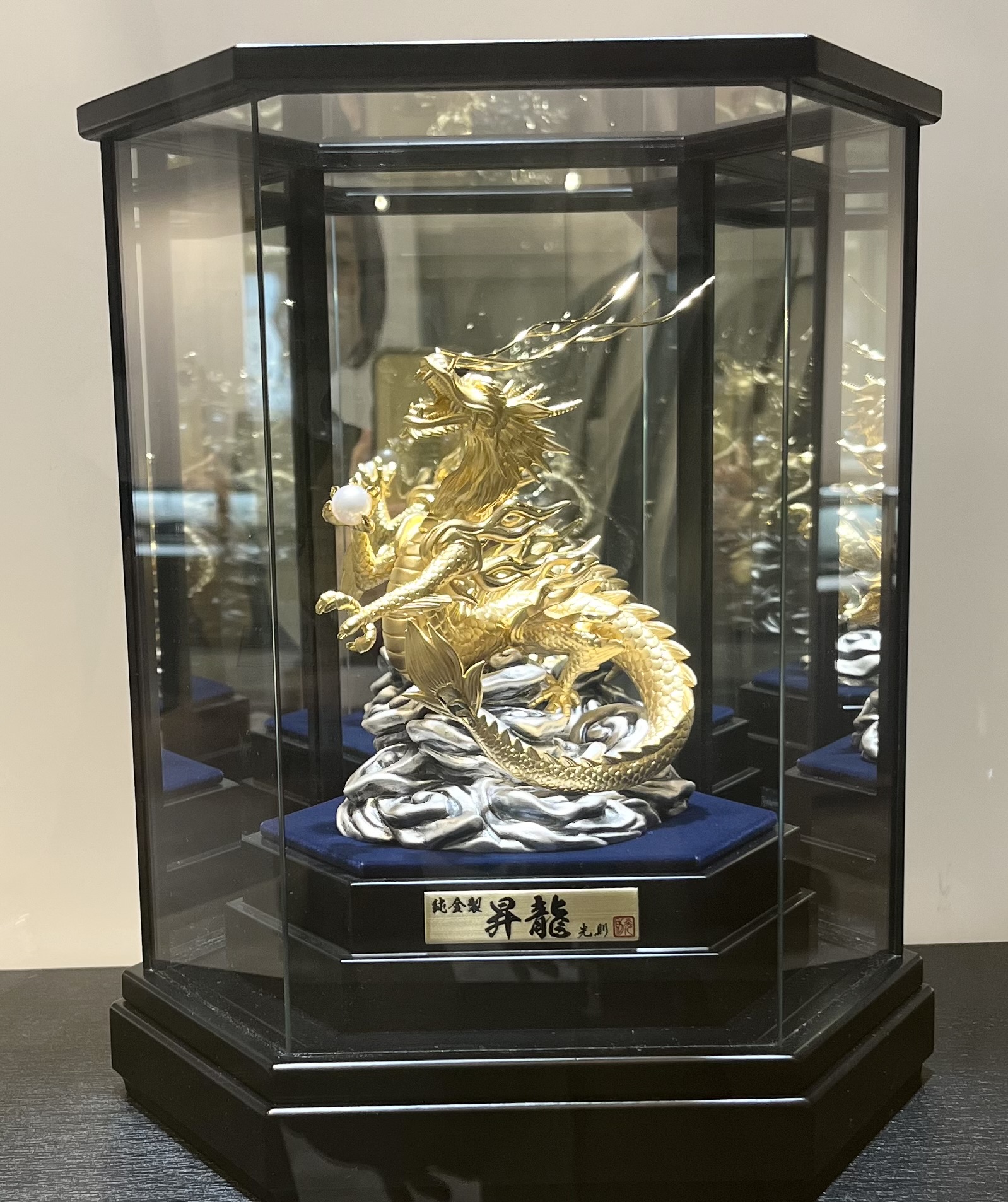 6月18日まで開催中】金の祭典 | アート&ラグジュアリーサロン Blanc