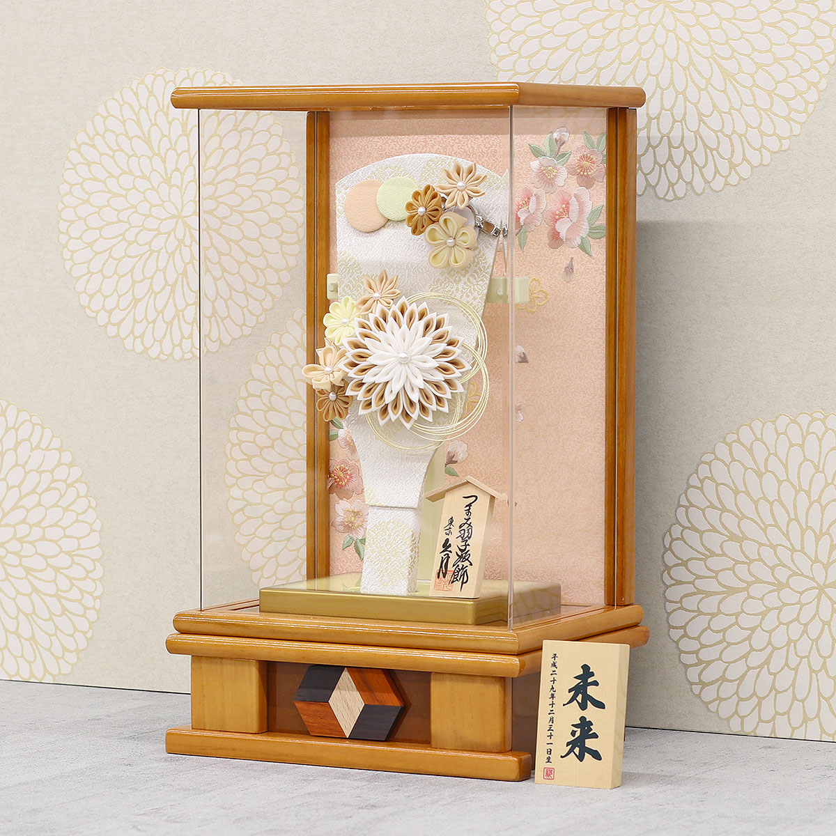 久月 羽子板 お祝い 初正月 9号 つまみ細工 髪飾り付き 羽子板 茶 杏