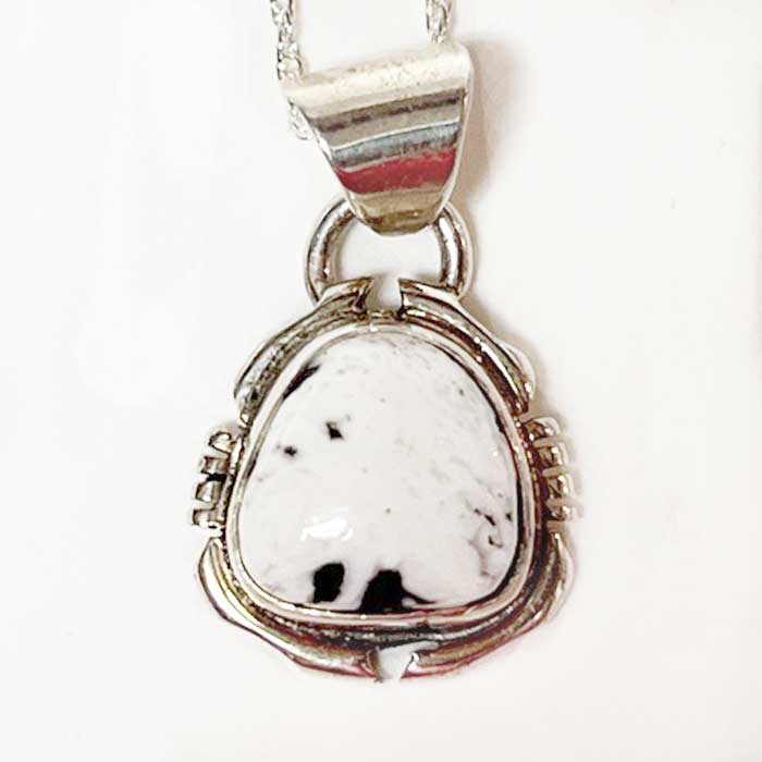 ナバホ族 ホワイトバッファローターコイズ ペンダントトップ