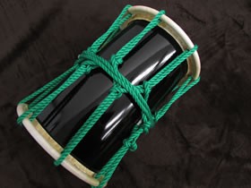 三島屋楽器店 オリジナル桶胴太鼓 7寸 (直径約21.5cm） グリーン 吊り