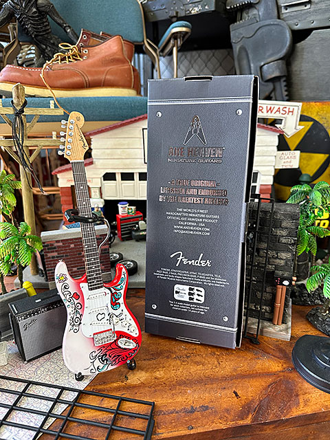 ジミ・ヘンドリックス フェンダー ストラトキャスター モントレー