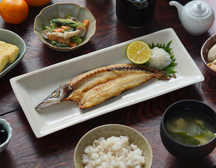 東屋 長角皿 石灰 志野 黒飴 伊賀焼 日本製 陶器 長皿 角皿 ロング