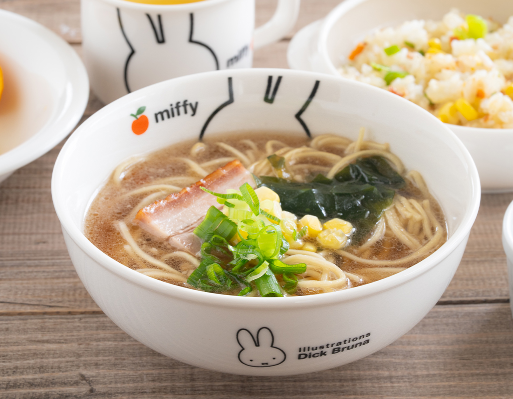 金正陶器 ミッフィー（アップル）ラーメン丼 14.5cm かわいい 子供食器