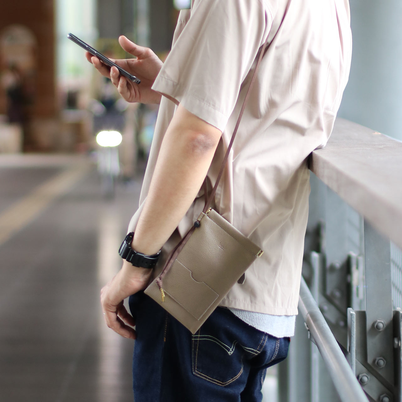 Jamale（ジャマレ） 日本製 ミニ マルチポーチ シュリンクレザー