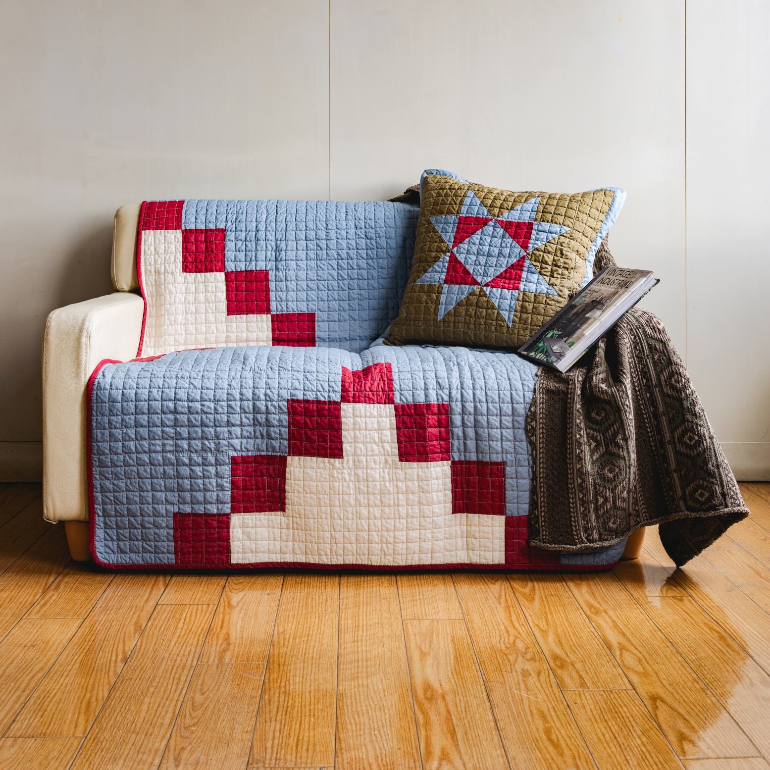 福音】ソファカバー ブルー ブラウン 綿素材 パットワーク