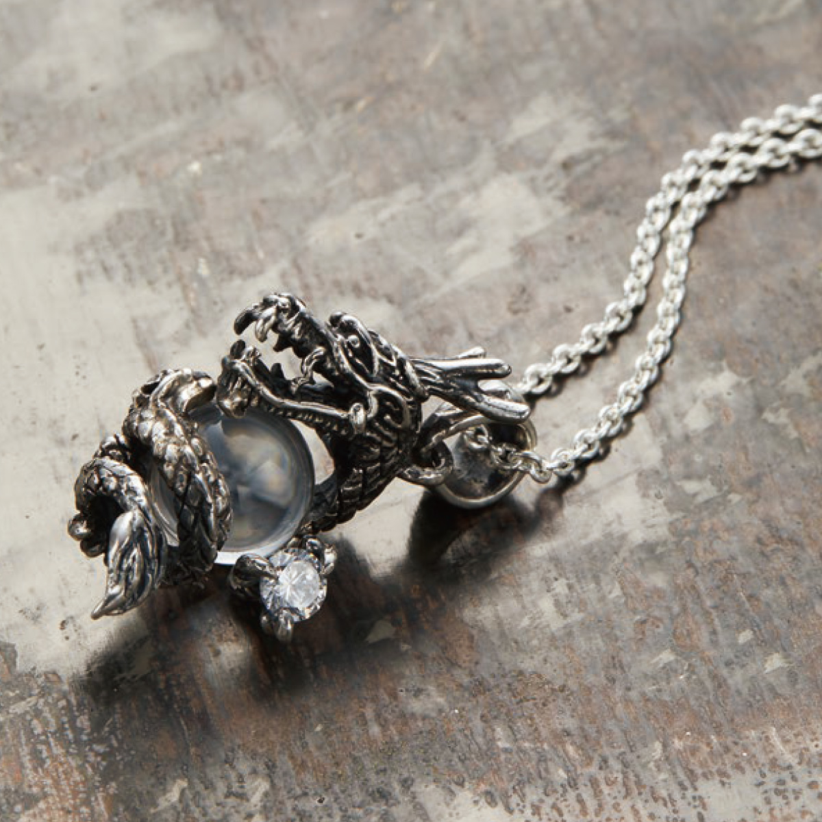 水晶 クリスタル ごつめ かっこいい ワイルド ハード ロック 力強い