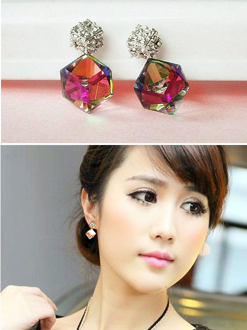 ピアス イヤリング スワロフスキー オーロラクリスタル キューブ